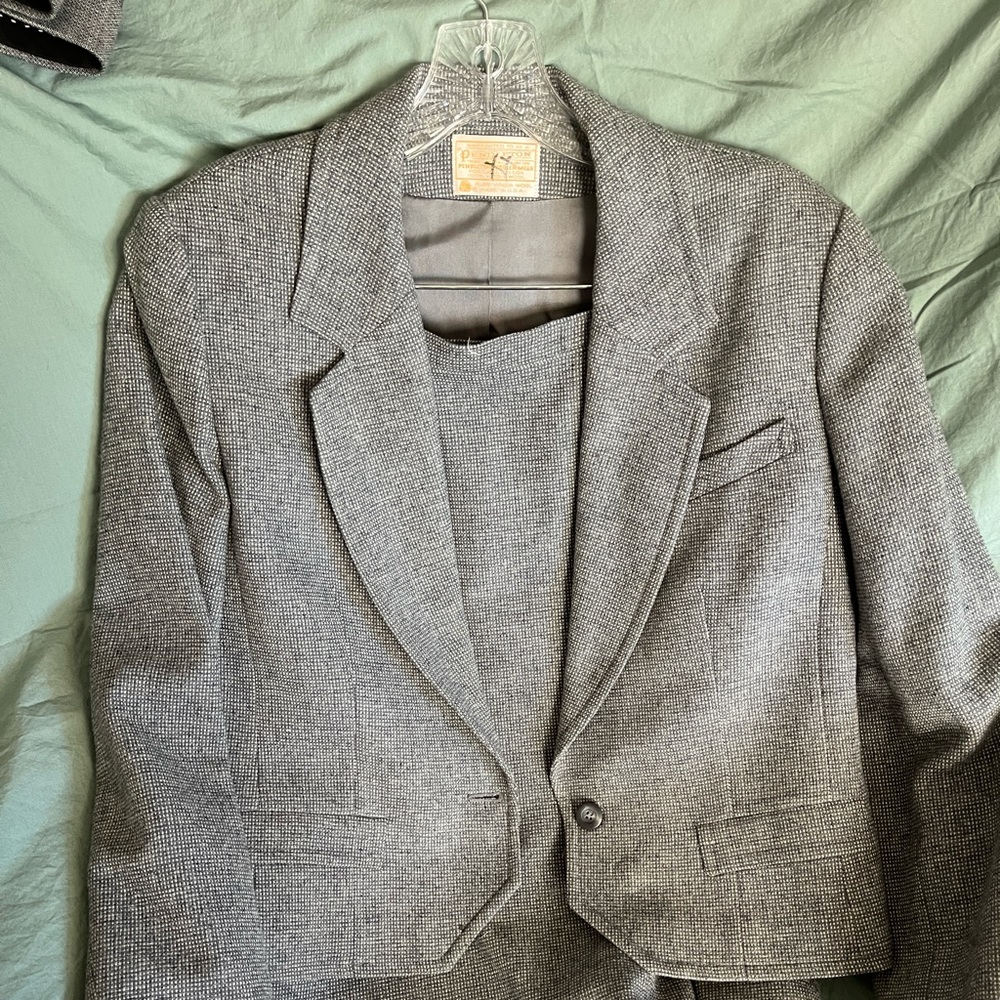 Vintage western gray woolen skirt suit from Pendleton Mills sz 12 &14